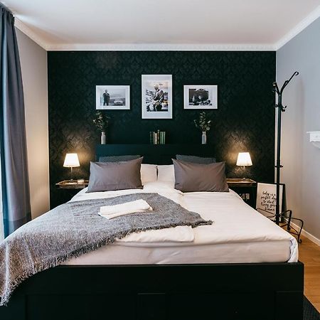 Luxury Downtown Appartement mit Garage Graz Buitenkant foto