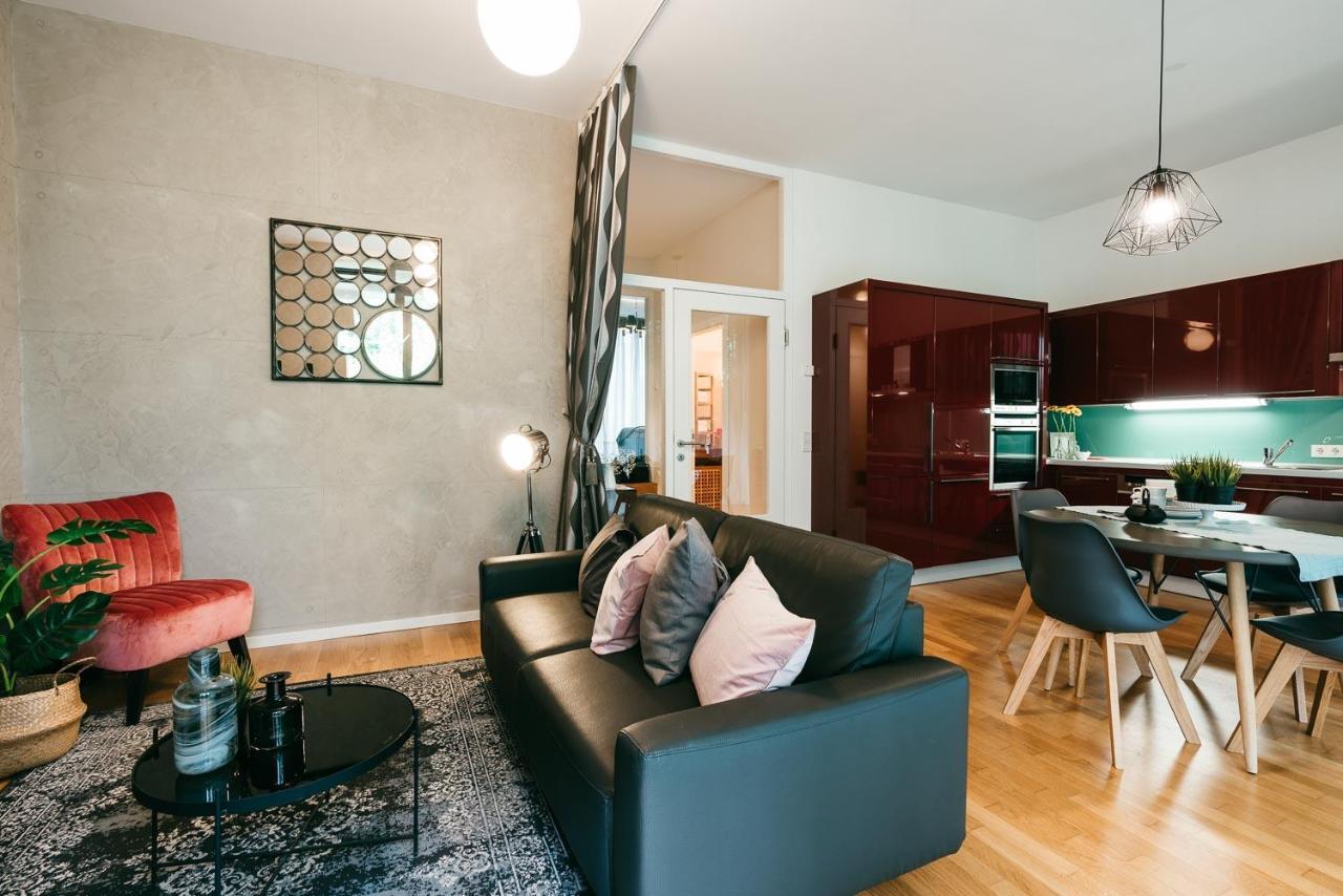Luxury Downtown Appartement mit Garage Graz Buitenkant foto
