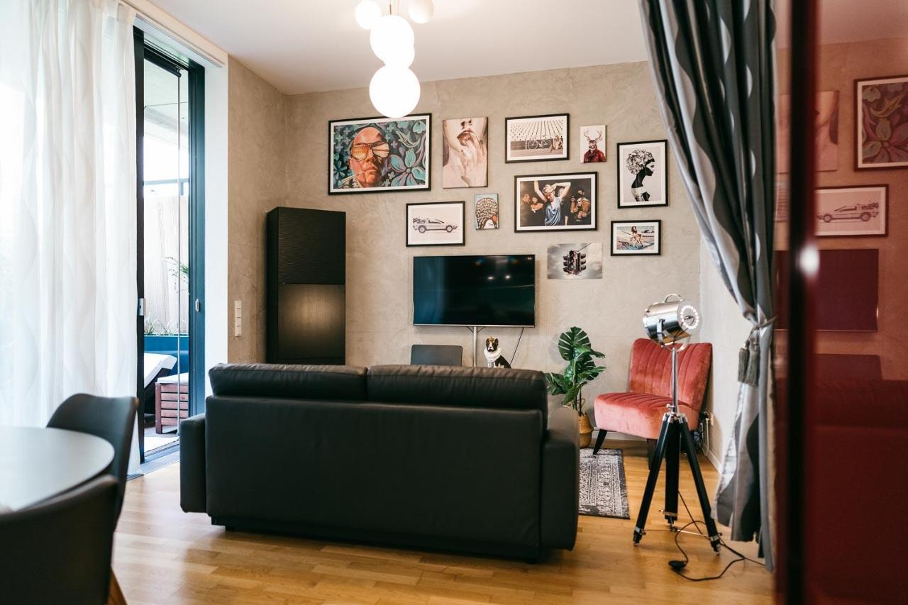 Luxury Downtown Appartement mit Garage Graz Buitenkant foto