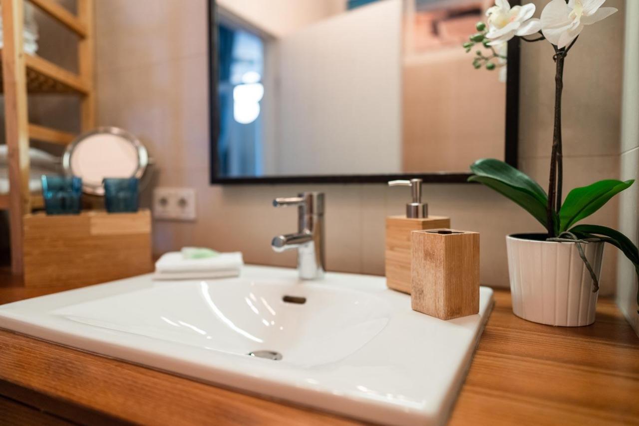 Luxury Downtown Appartement mit Garage Graz Buitenkant foto